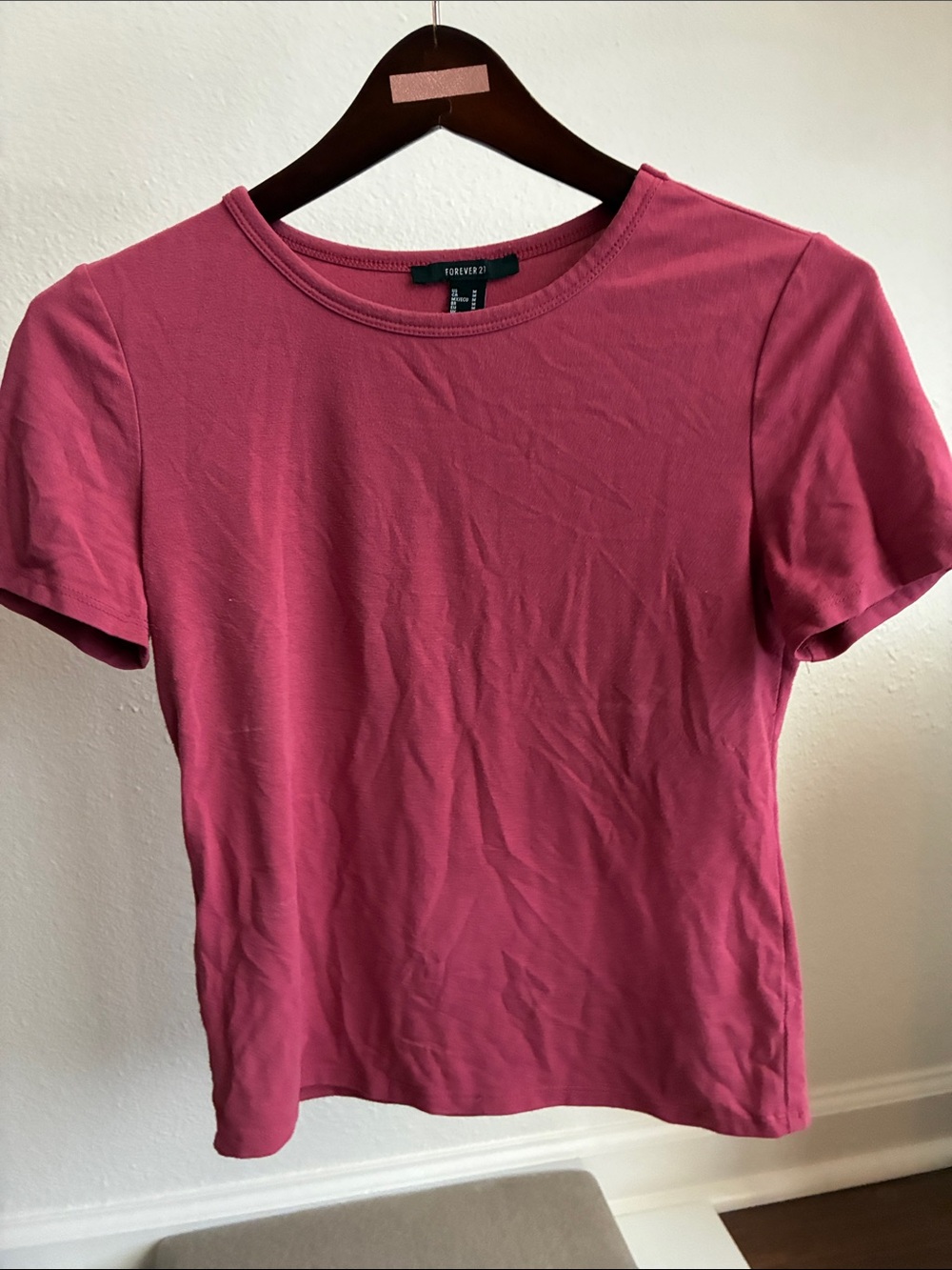Forever 21 Pink Short Sleeve Crewneck Tee